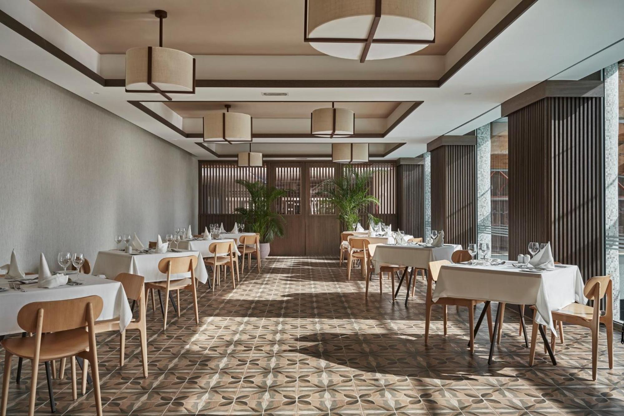 Atlantica Oasis Hotel 레메소스 외부 사진